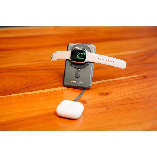 Verbatim Charge 'n' Go Two Cable Power Bank with Display 10000mAh Gold